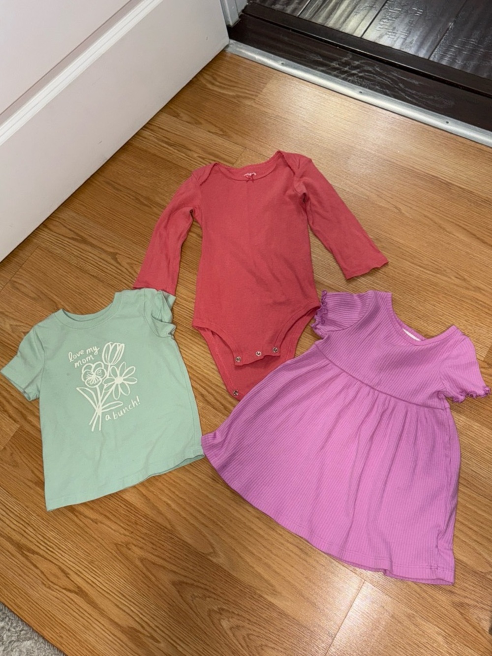 Lot of 3 Baby Girl Pieces Size 18 Months ….243